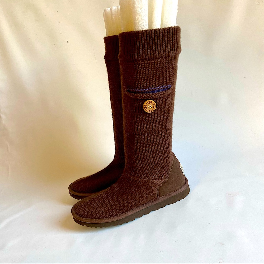 Woman UGG wool knee high boots